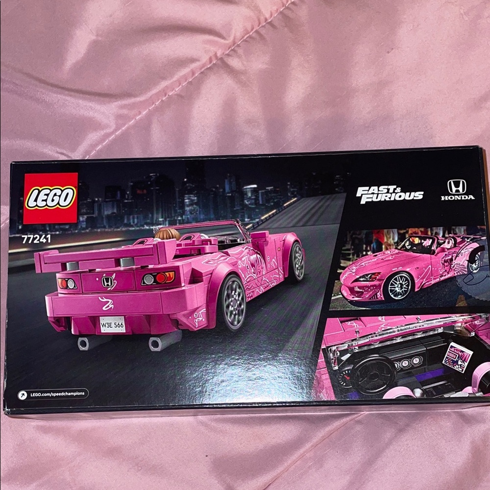 LEGO Speed Champions Fast & Furious Honda S2000 - Vibrant Pink  77241 - Picture 3 of 8